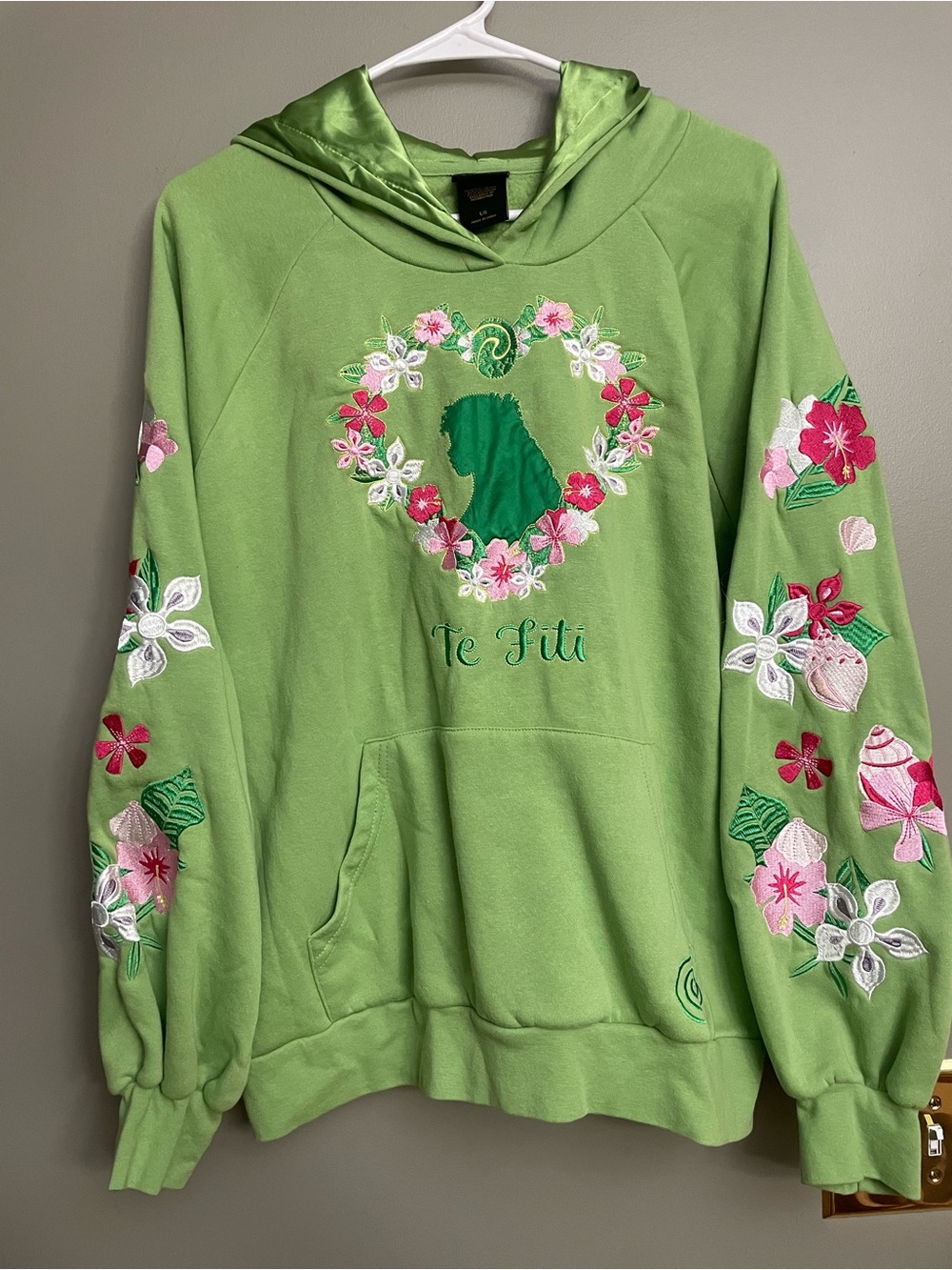 Disney Moana Te Fiti Floral Women's Embroidered Hoodie - BoxLunch Exclusive